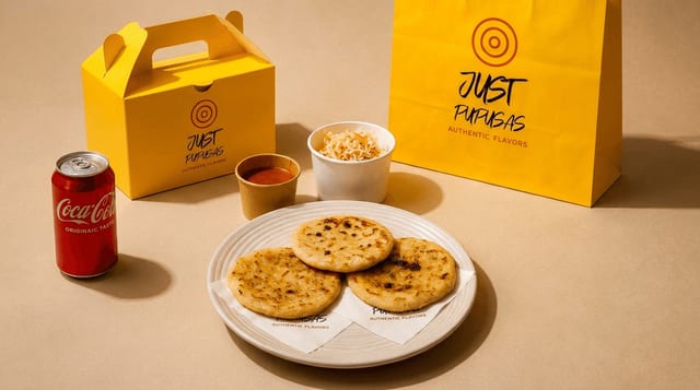 The Classic Trio (3 Pupusas).